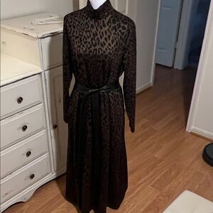 Elegant Leopard Print Long Sleeve Dress